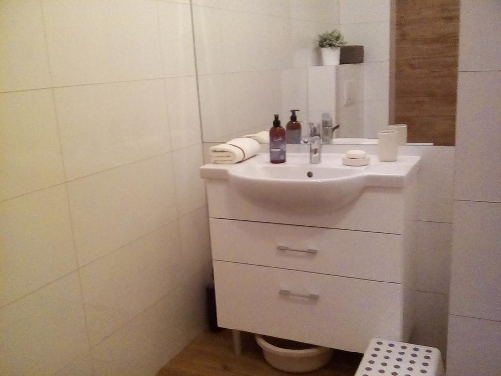 Karmazynowy Apartament Nad Morzem Apartment Kolobrzeg Exterior photo